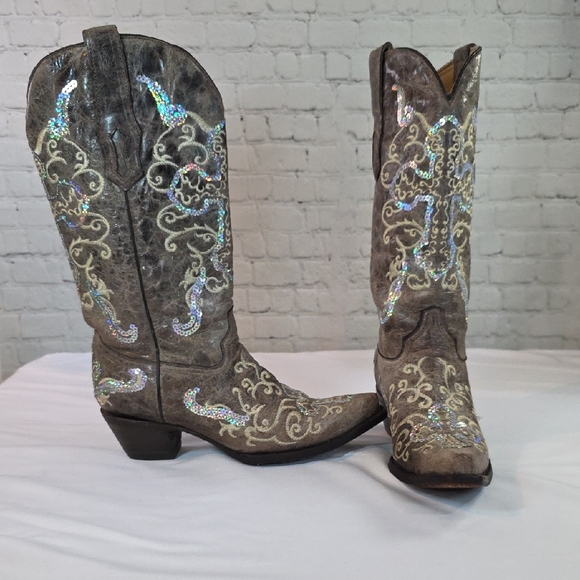 Corral Boots Shoes - Sparkling Embroidered Heeled Boots